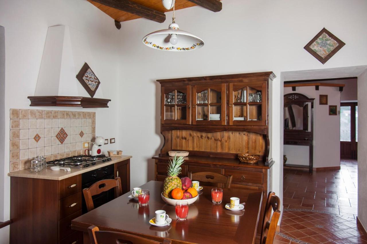 Mirose'S Holiday Home Castelbuono  Extérieur photo